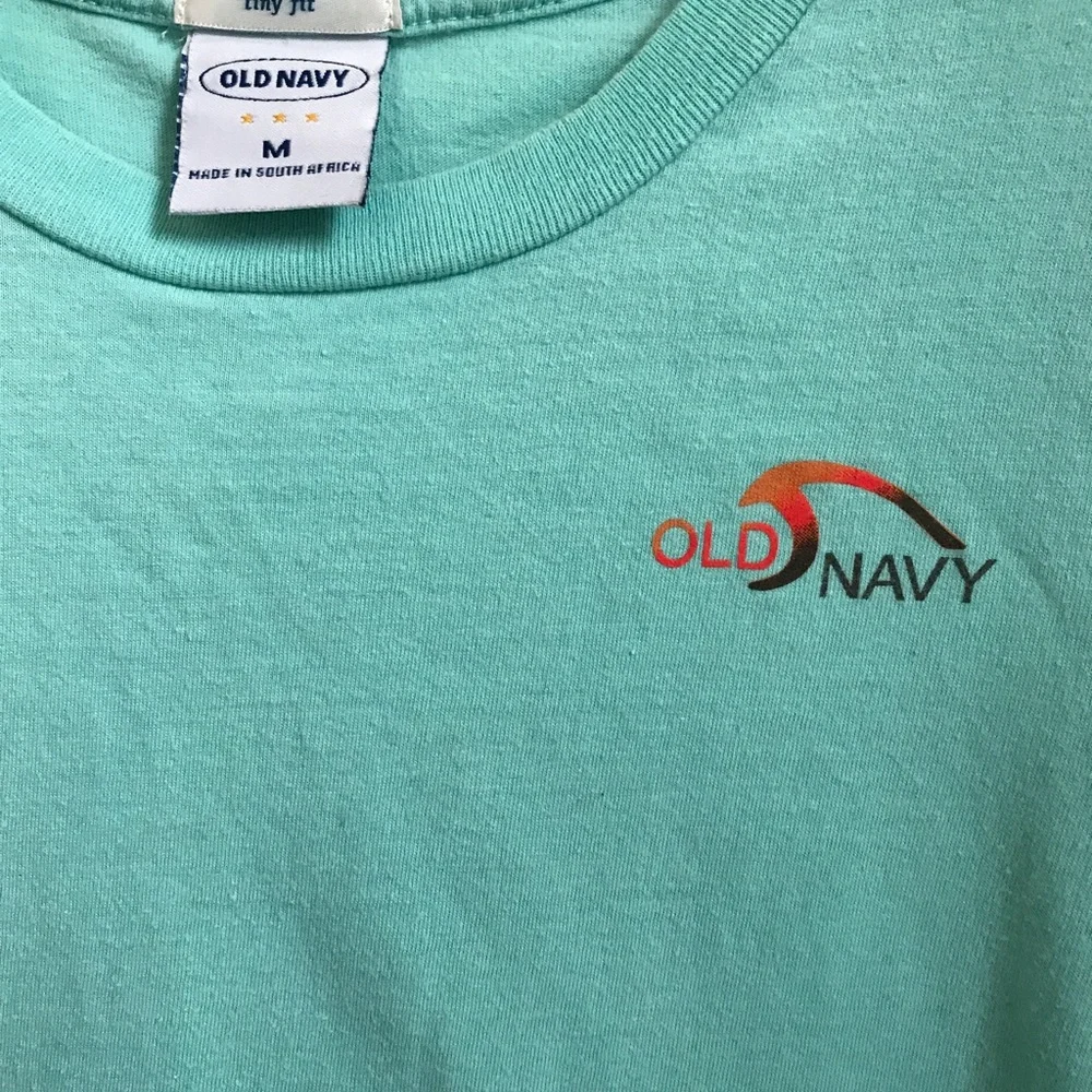 Tiny fit tee!  Surf, Sun, Fun  - Med girl